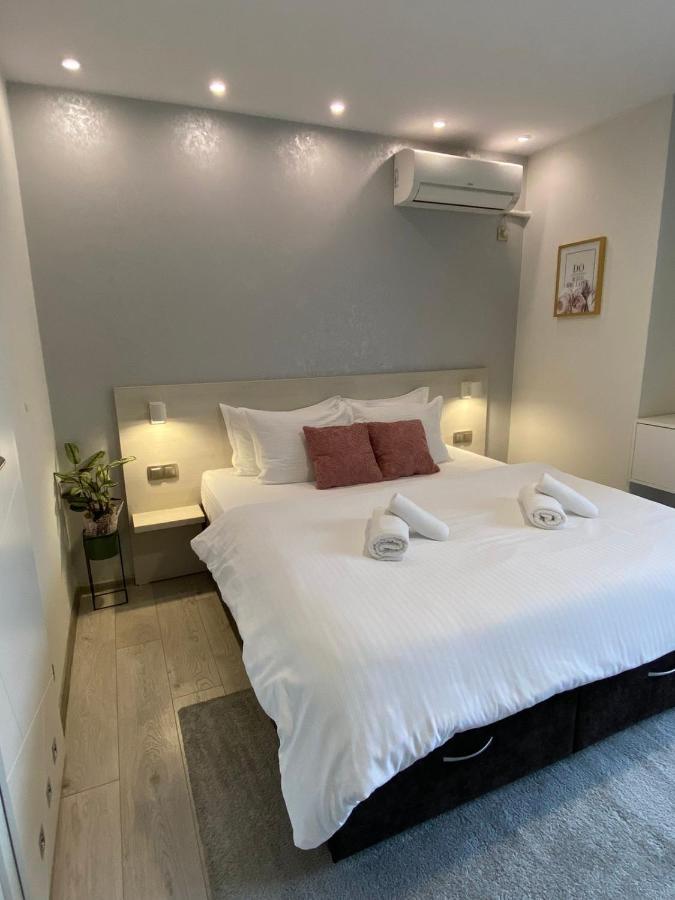 Guest Rooms Asenevtsi City Center Weliko Tarnowo Exterior foto
