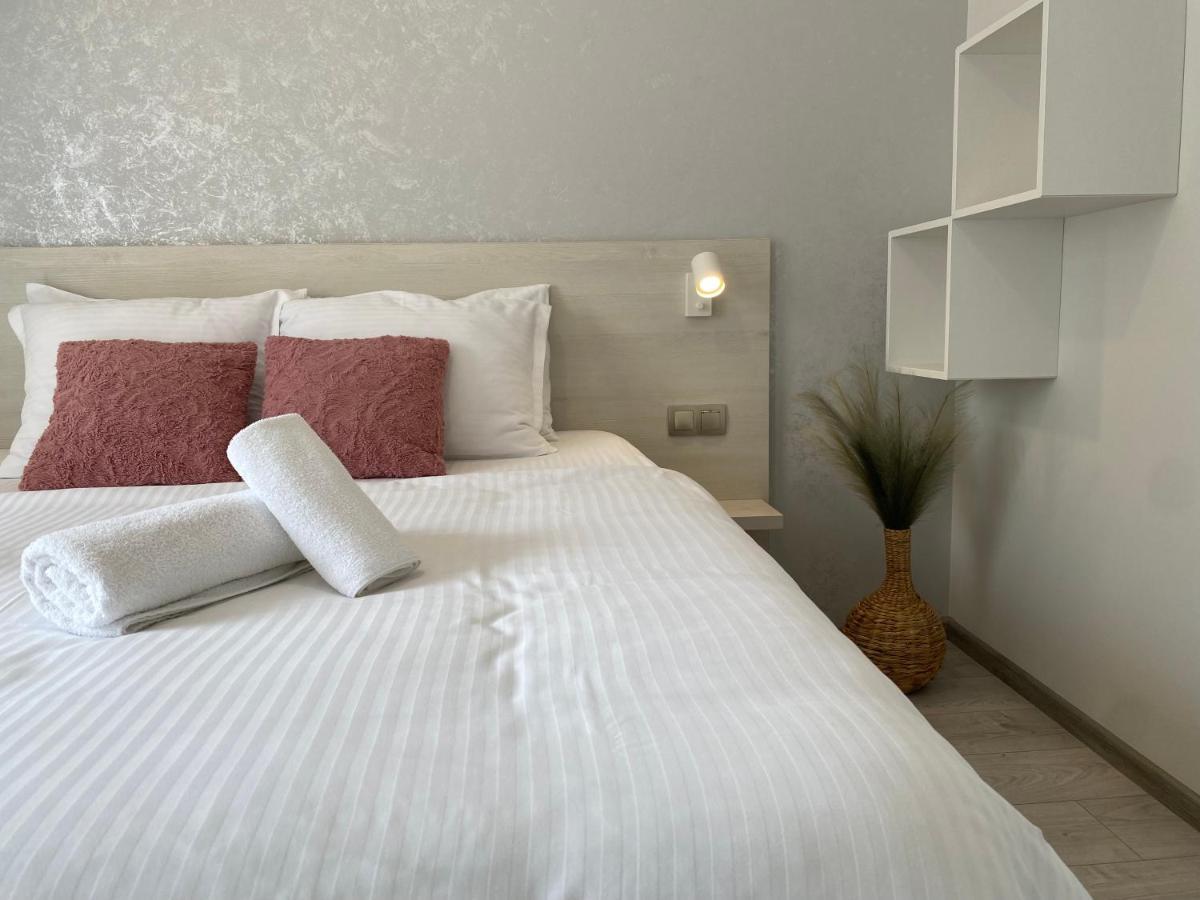 Guest Rooms Asenevtsi City Center Weliko Tarnowo Exterior foto