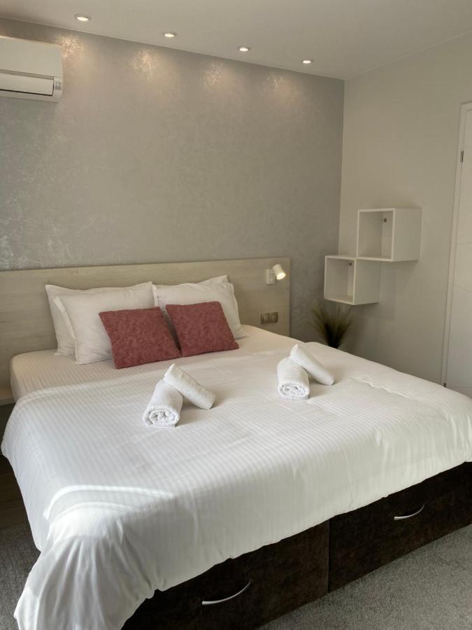 Guest Rooms Asenevtsi City Center Weliko Tarnowo Exterior foto